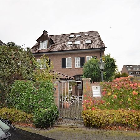 Aparthotel Generous 3 Room Apartment Meerbusch Exterior foto