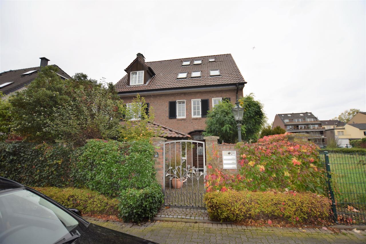 Aparthotel Generous 3 Room Apartment Meerbusch Exterior foto