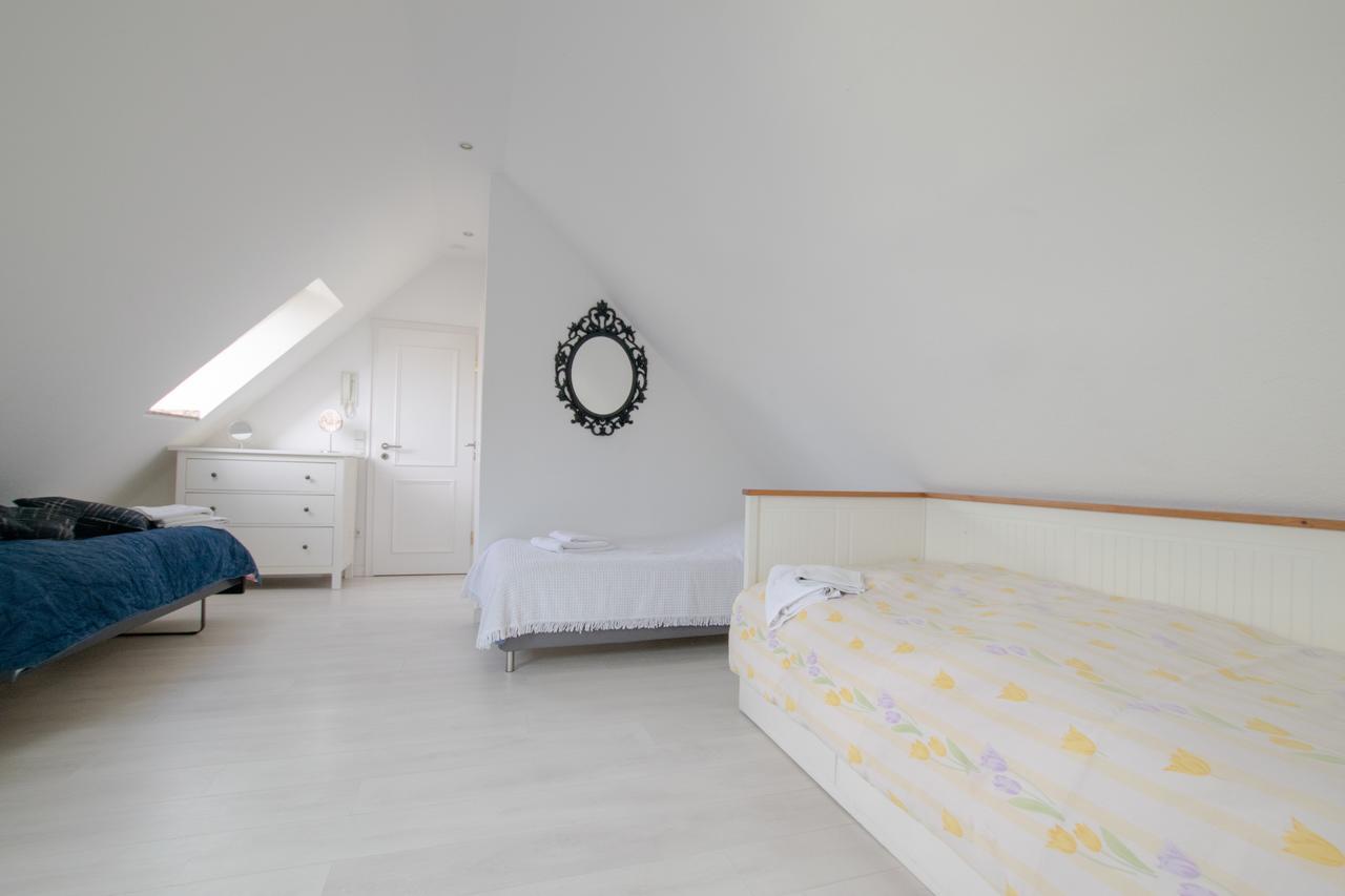 Aparthotel Generous 3 Room Apartment Meerbusch Exterior foto